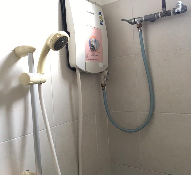 TERES SETINGKAT ENDLOT TAMAN BUKIT RAMBAI SEKSYEN II FASA 